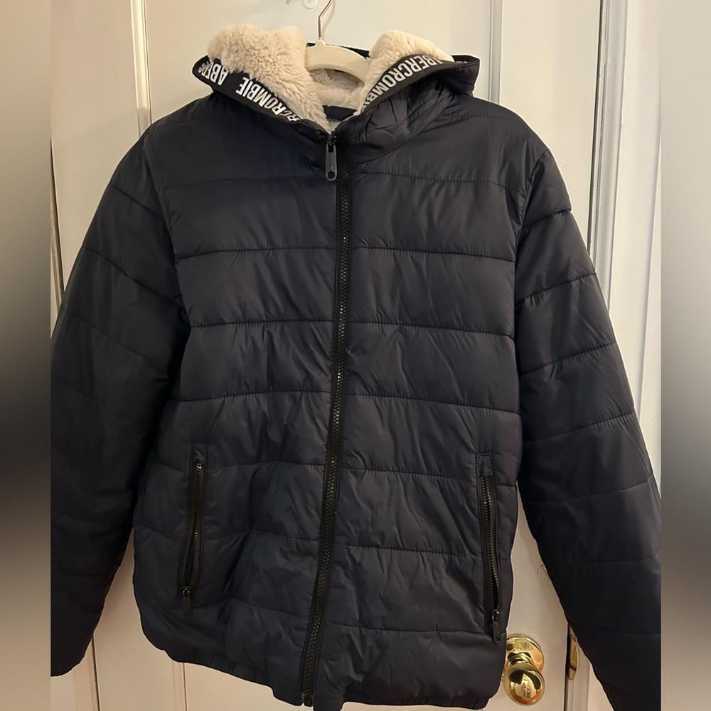 Abercrombie Kids boys size 15/16 blue puffer jacket